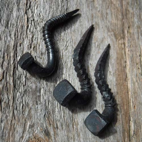 pigtail bolt hooks